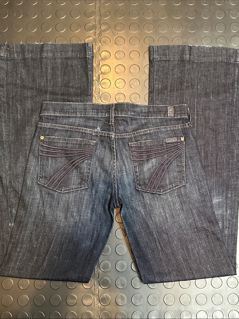Dojo 30 x 33 x 8 —7 For All Mankind Women's Dark Blue Wide Leg Jeans